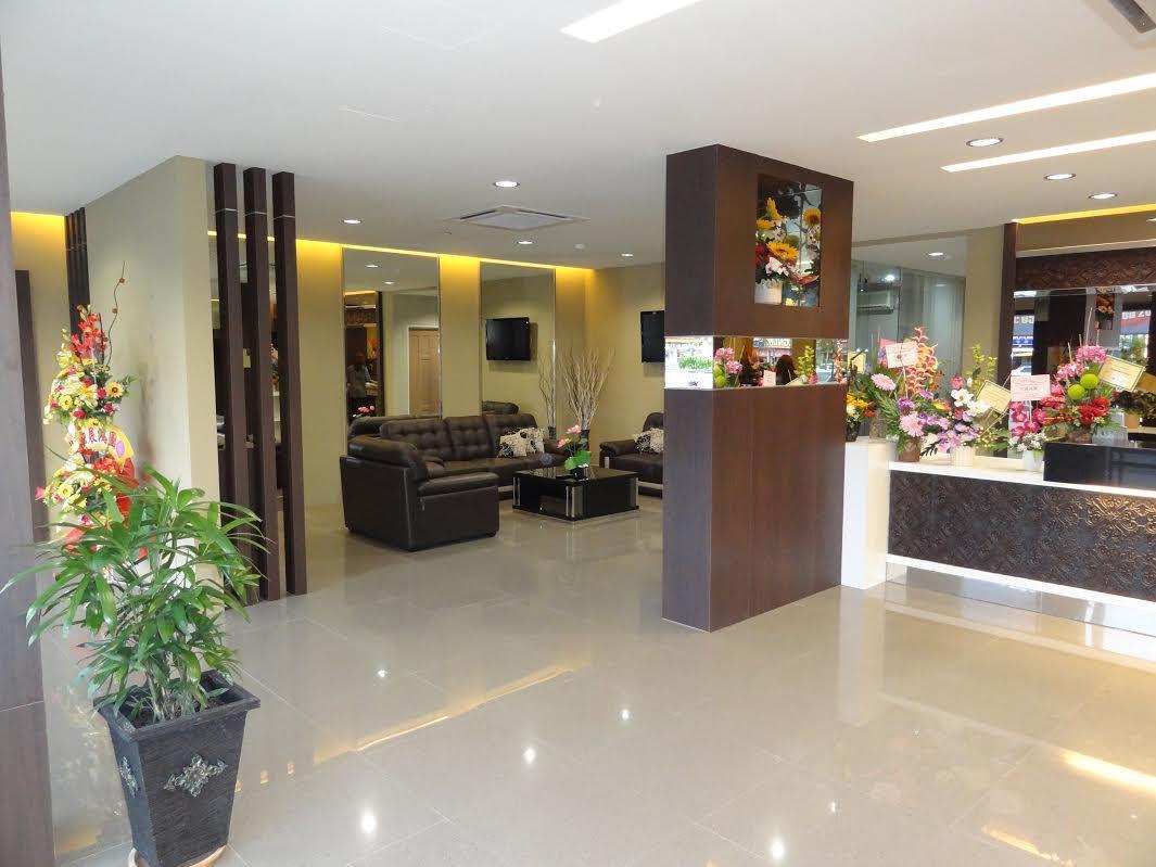 Radiant Hotel Ситиаван Екстериор снимка